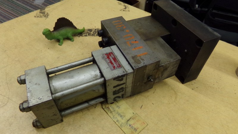 Milwaukee Cylinder 1520-12-11S-1, Bore: 2-1/2 Stroke: 2-1/2 *Free Shipping*