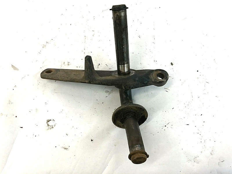 JOHN DEERE F910 F911 F912 F915 F930 F935 Left hand steering spindle
