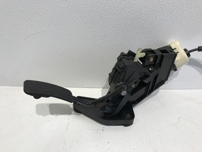 04-09 Jaguar XJ8 XJR Vanden Plas X350 X358 Accelerator Gas Pedal Assembly OEM