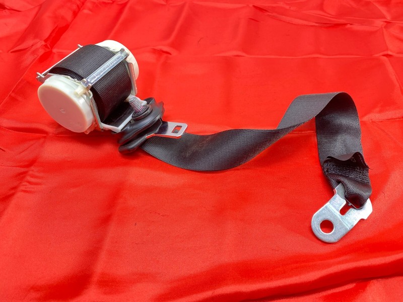 12-19 BMW F12 F13 6 Series M6 Rear Upper Left Driver Side Seatbelt Black OEM✅
