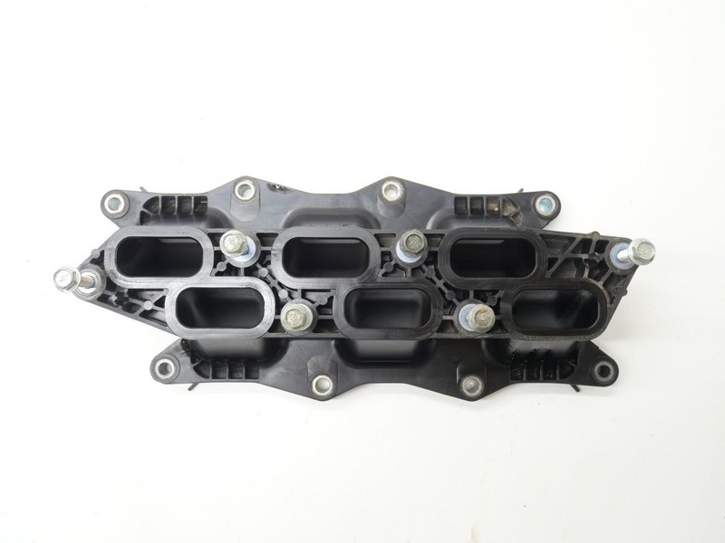 2017-2020 Infiniti Q60 Q50 Lower Intake Manifold 3.0L VR30DDTT OEM