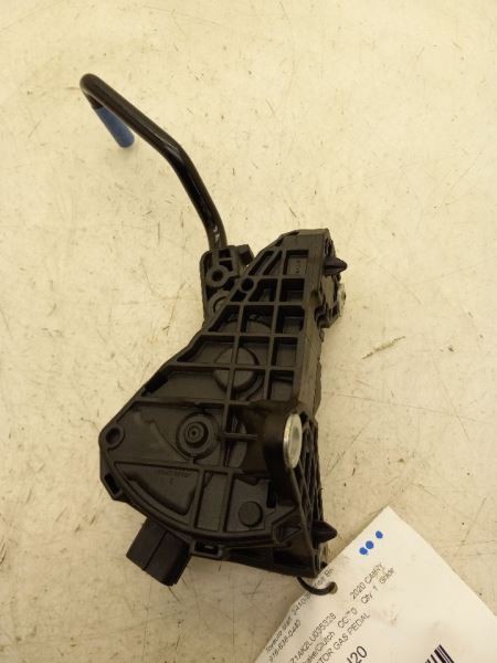 2020 TOYOTA CAMRY XSE 3.5L FWD AT GAS ACCELERATOR PEDAL THROTTLE