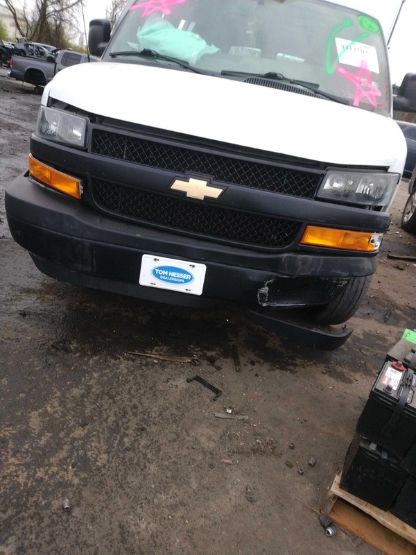 Used Rear Axle Assembly Rear fits: 2021 Chevrolet Express 2500 van Standard Van