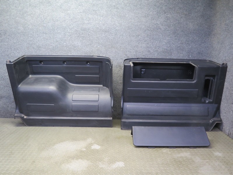 2005-2009 HUMMER H2 SUT REAR LEFT & RIGHT BED BOX QUARTER TRIM PANEL SET OF 2