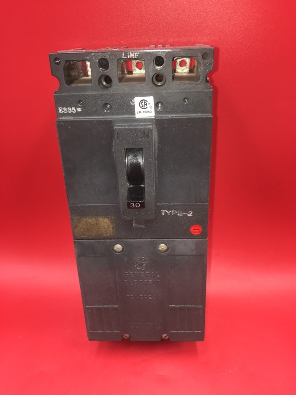 GE TRI-BREAK 30 AMP CIRCUIT BREAKER LR-10263 WD-9219