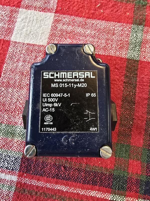Schmersal MS 015-11Y-M20 Heavy Duty Limit Switch*FREE SHIPPING*