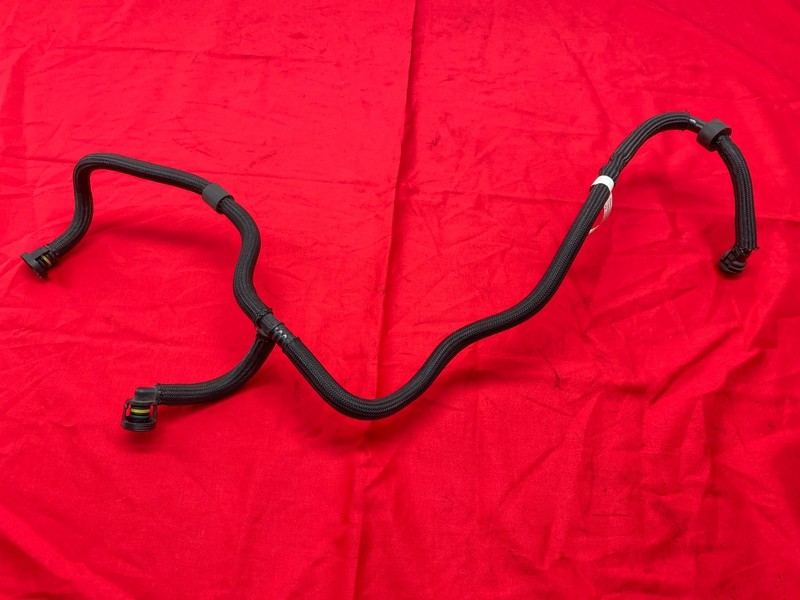 18-25 BMW F92 F90 M5 M8 S63 Rear Fuel Gas Tank Breather Line Hose Pipe Tube OEM✅