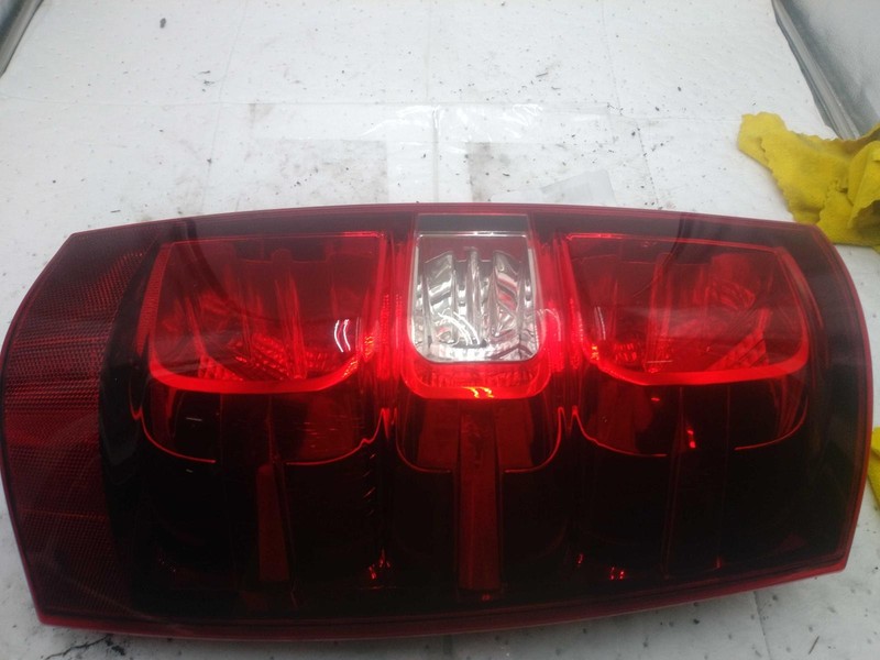 2013 Chevrolet Tahoe Right Tail Light Assembly Black OEM Used 616692
