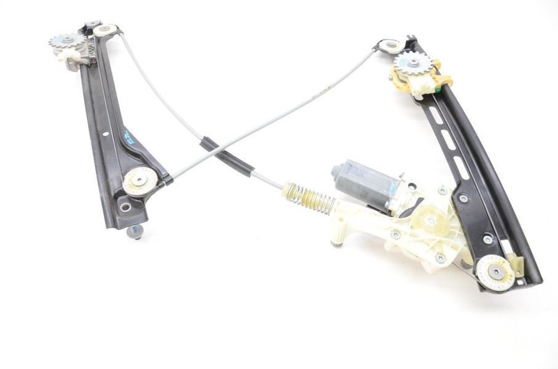 2013-2019 Porsche Boxster S Passenger Right Front Window Regulator and Motor