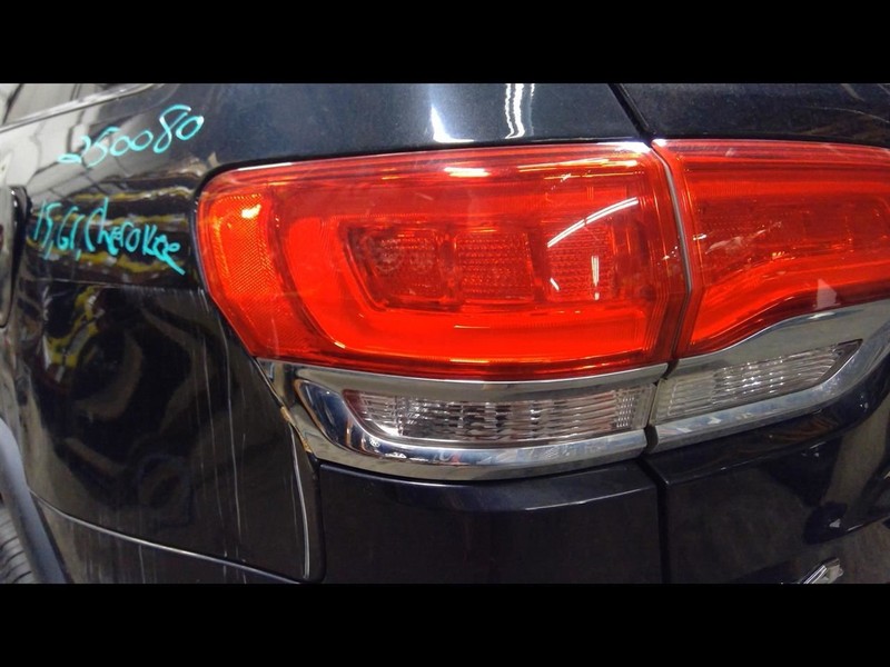 Driver Tail Light Wk Body VIN E Or F 6th Digit Fits 15-21 GRAND CHEROKEE 1547944