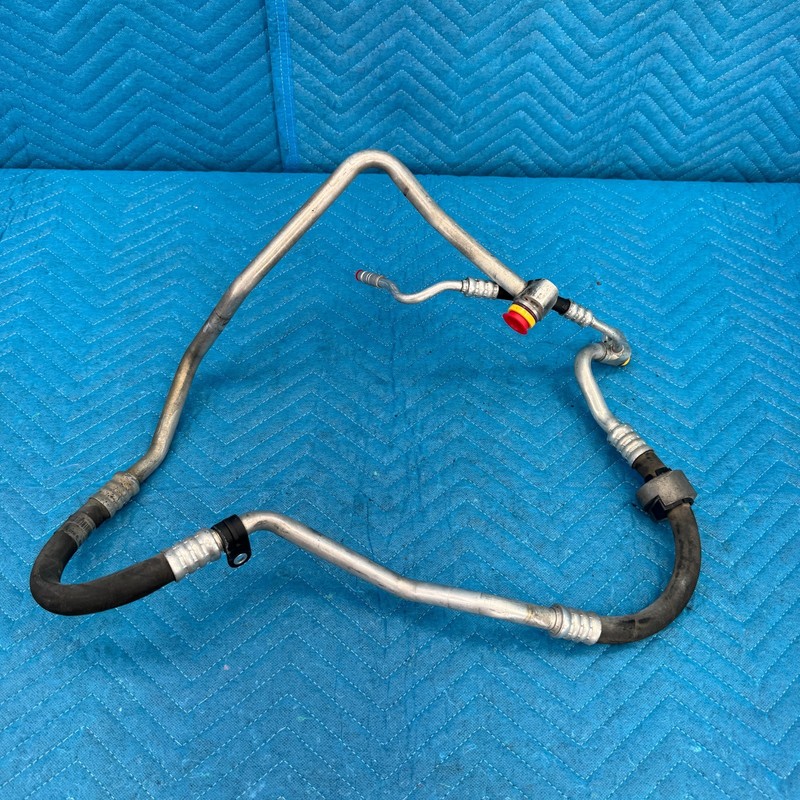2006–2011 BMW 325i E90 A/C High Pressure Line OEM 6927846