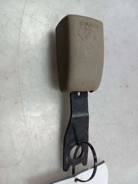 08-13 TOYOTA TUNDRA SR5 EXTRA CAB CENTER MOUNTED SEAT BELT BUCKLE