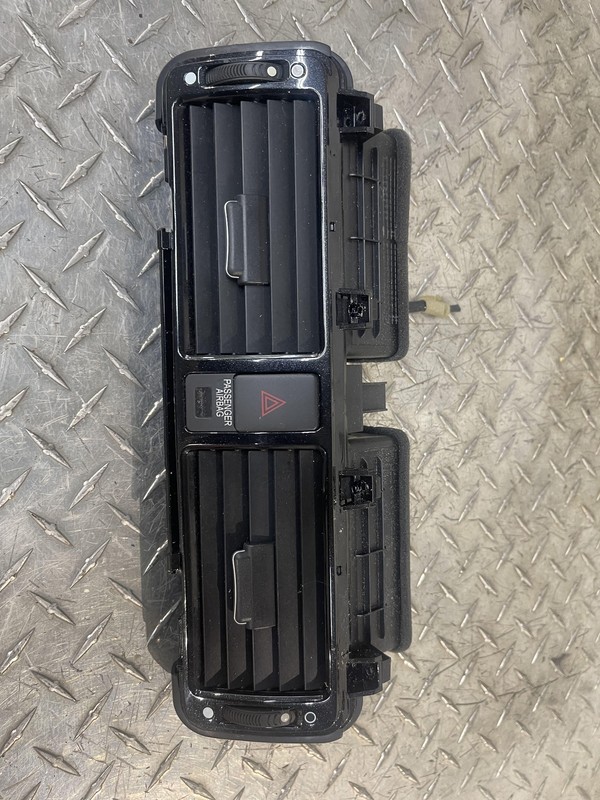 2005-2008 Acura RL Center HVAC Vent 77610-SJA-A0 OEM
