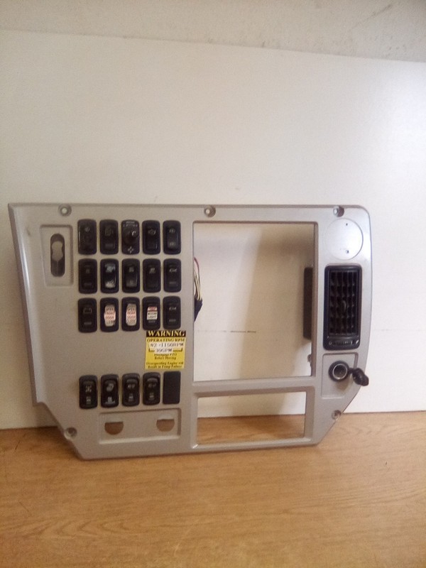 2016 Mack Vision 25138051 Dash Switch Panel