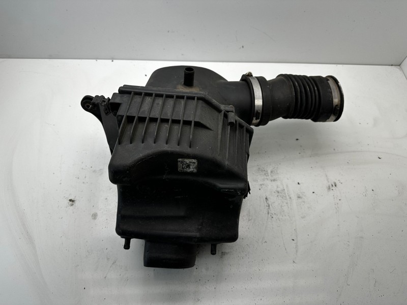 2013-2016 DODGE DART 1.4L AIR CLEANER BOX ASSEMBLY 68141932AA OEM