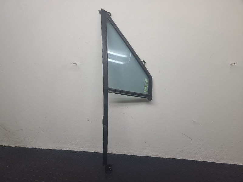 84-96 Jeep Cherokee Front Right Passenger Door Vent Glass OEM DV06774GT