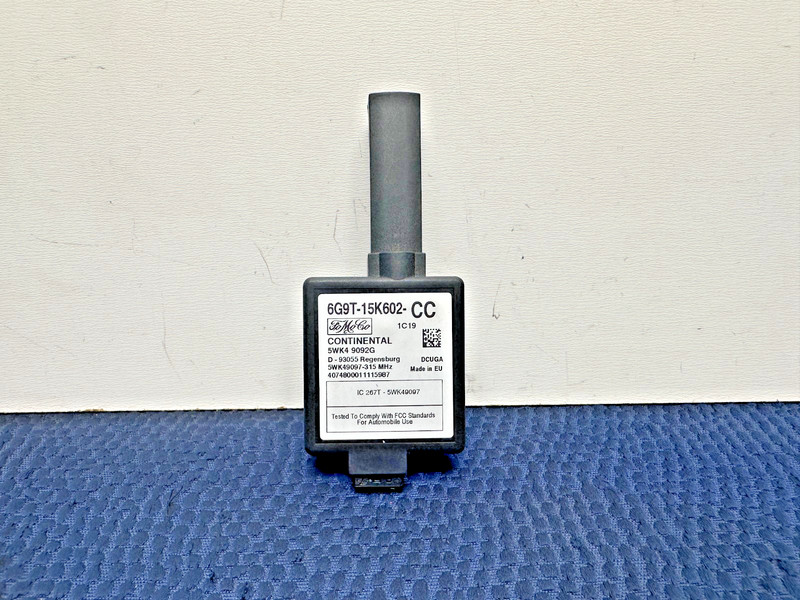07-17 Jaguar Range Rover Evoque Tire Pressure Radio Antenna Receiver Module OEM