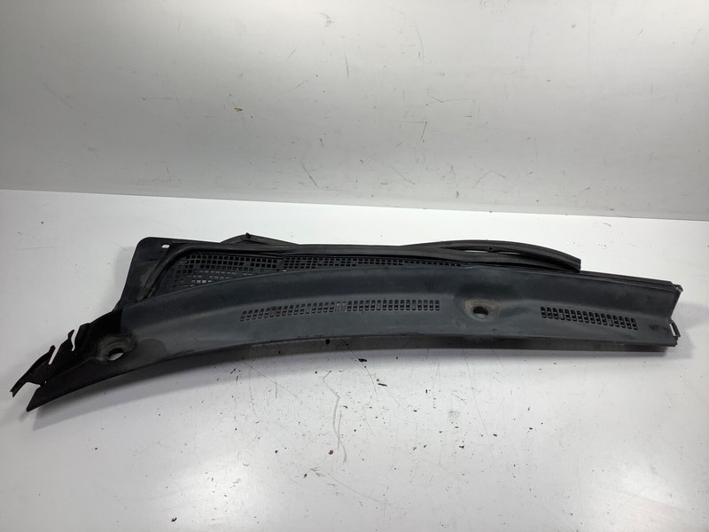 01-05 Honda Civic 1.7l Left Front Windshield Cowl Top Black 74210-S5A-A00 OEM
