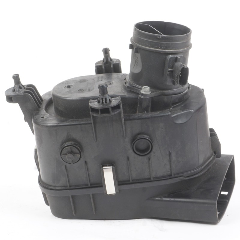 2014 - 2019 Maserati Ghibli Left Side Engine Air Intake Cleaner BoxOEM