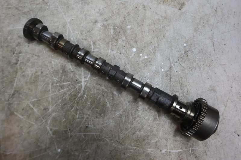 2012-2018 Jeep Wrangler JK 3.6L OEM Left Exhaust Camshaft w/ Gear 05184369