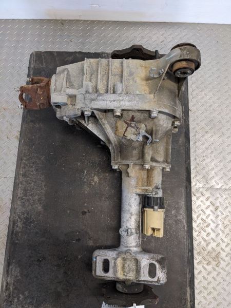 Carrier Front Axle Classic Style Opt GT4 Fits 99-07 SIERRA 1500 PICKUP 1119428