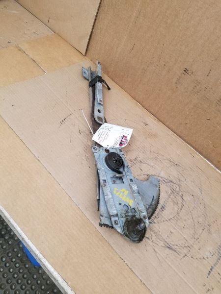 Passenger Front Window Regulator Manual 4 Door Fits 71-76 BUICK 256357
