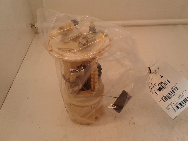 Fuel Pump Assembly Convertible 2.4L Fits 03-06 SEBRING 1993493
