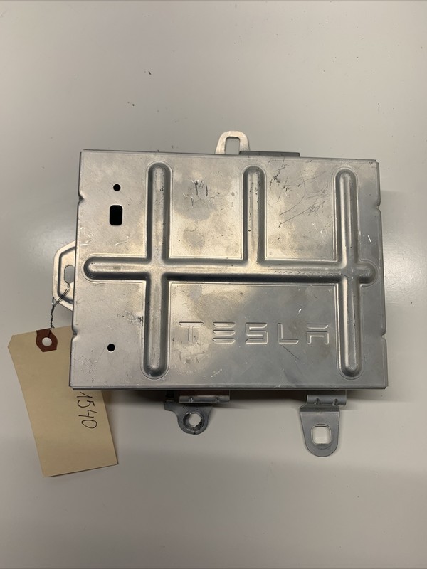 2020-2022 Tesla Y Audio Amplifier 1507152-00-A 1540 B114