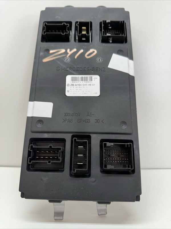 1645404401 | 2006 - 2013 Mercedes ML320 R350 GL450 Front SAM Control Module OEM