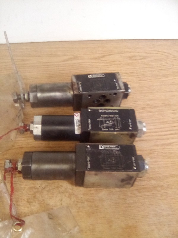 Lot Of 3 Duplomatic DZD4/RP/50 Hydraulic Valve