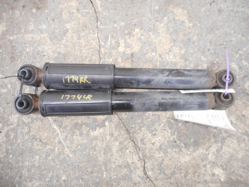13 Hyundai Elantra Rear Driver Left Passenger Right Shock Absorber Pair OEM