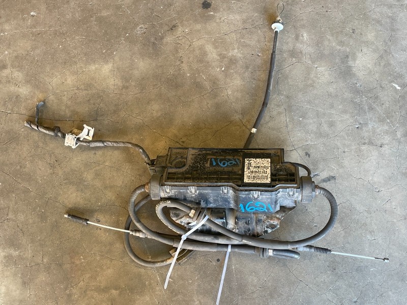 15 16 17 18 BMW X5 M F85 Parking Brake Actuator Motor W/Cable 1621 OEM