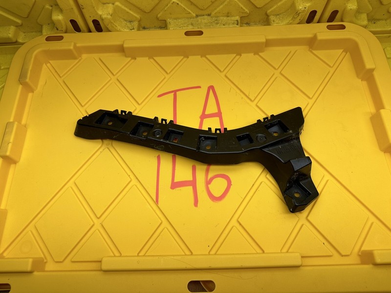 2013-2018 Ford Fusion REAR BUMPER SUPPORT MOUNT BRACKET Passenger Side