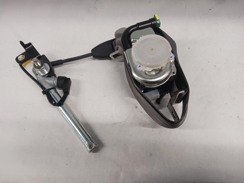 17-'22 HONDA CR-V Front Seat Belt passenger retractor OEM