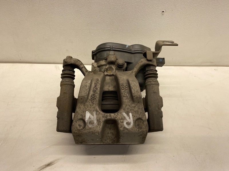2015-2017 CHRYSLER 200 RIGHT REAR BRAKE CALIPER OEM