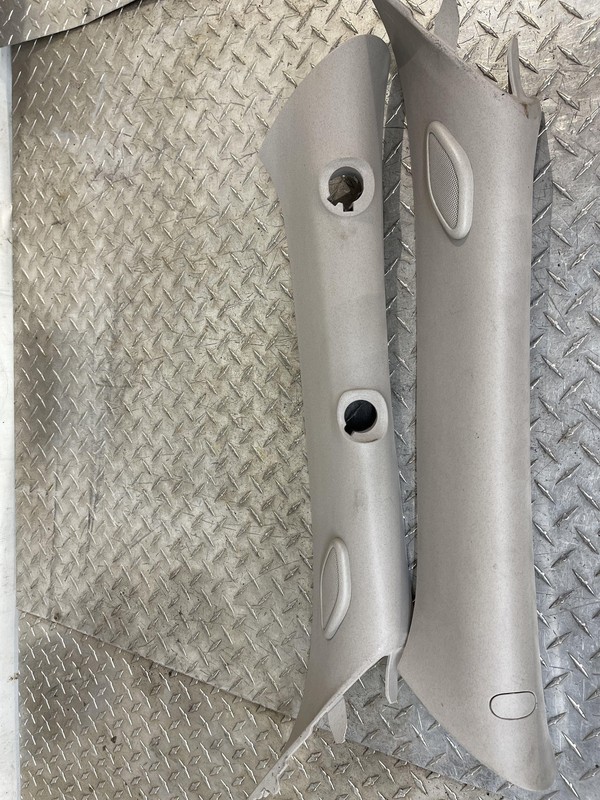 2007-2011 Chevrolet Silverado A Pilllar Trim Set LH RH Oem NON BOSE
