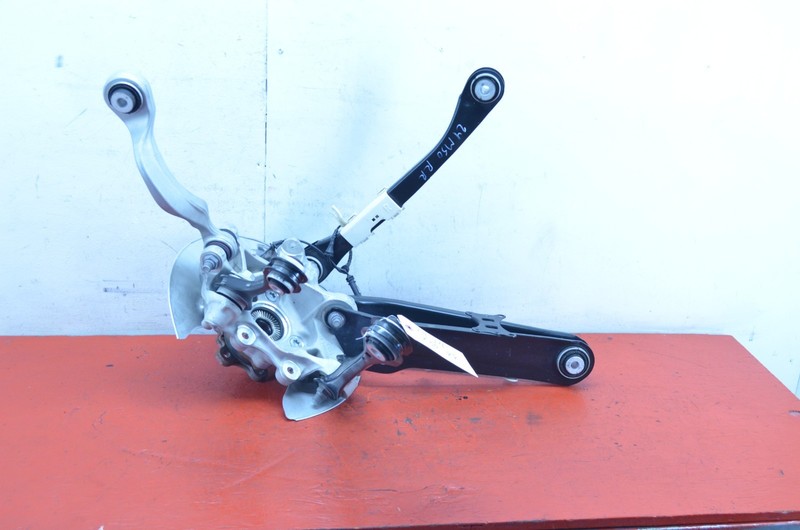 22-24 BMW i4 GRAN COUPE G26 AWD REAR RIGHT SPINDLE NUCKLE HUB BEARING W ARMS OEM