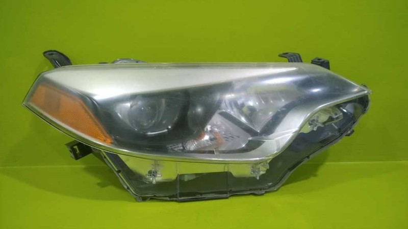 14 15 16 COROLLA PASSENGER RIGHT HEADLIGHT LAMP OEM 3265-50