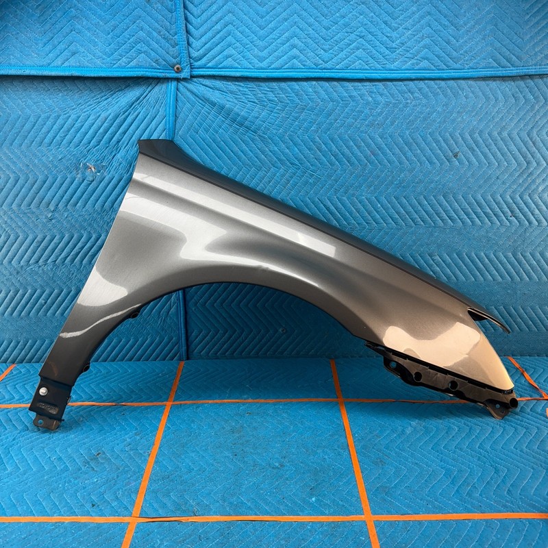 2005-2010 TOYOTA AVALON XL Front right fender 5381107060 OEM 1E3;GRAY PEARL