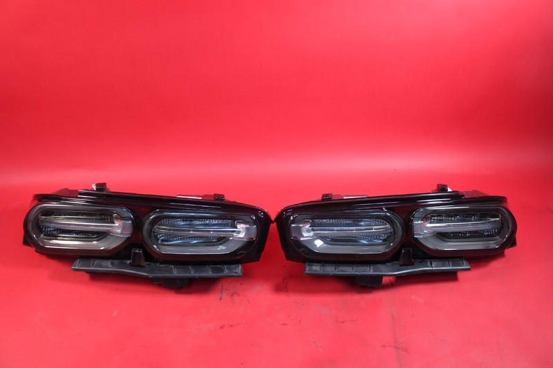 2019-2024 Camaro ZL1 SS Taillight Lamp Assembly Pair LED 84529732 84725130 *Used