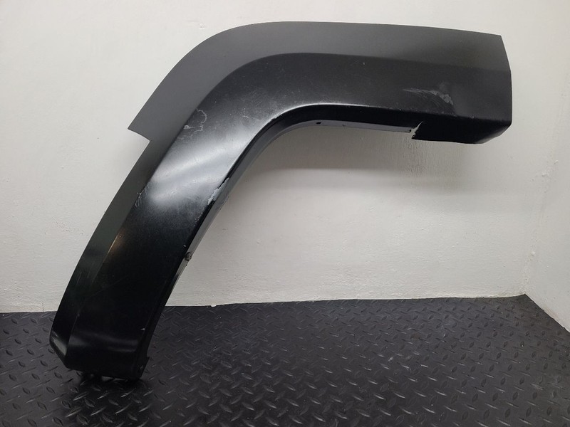 08-12 Jeep Liberty Right Passenger Quarter Molding Black Paint OEM 1CK84TZZAD