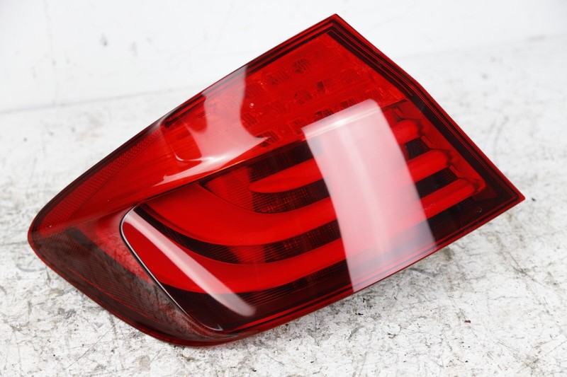 11-13 BMW F10 528I 535I 550I RIGHT OUTER TAIL LIGHT PASSENGER SIDE OEM
