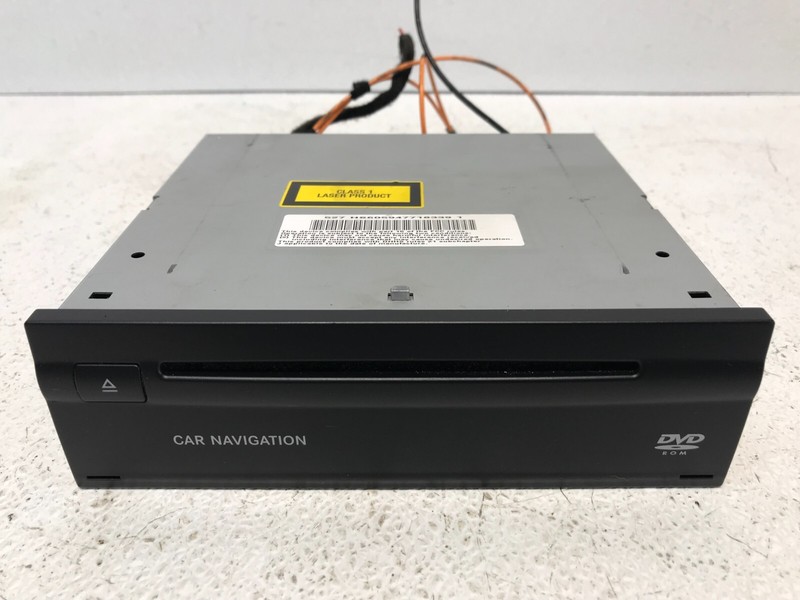 03-11 Mercedes W211 E350 SLK350 Car Navigation DVD CD Player GPS Harman OEM