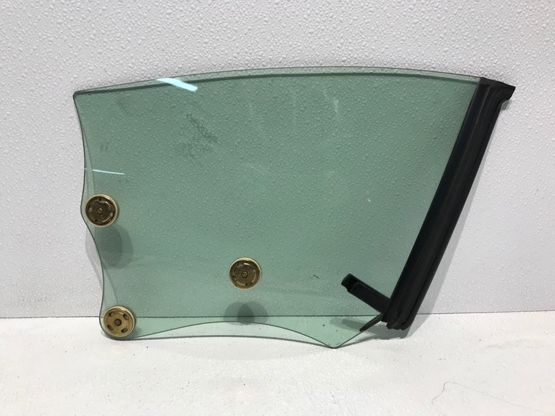 2002-2010 LEXUS SC430 REAR RIGHT PASSENGER QUARTER DOOR WINDOW GLASS