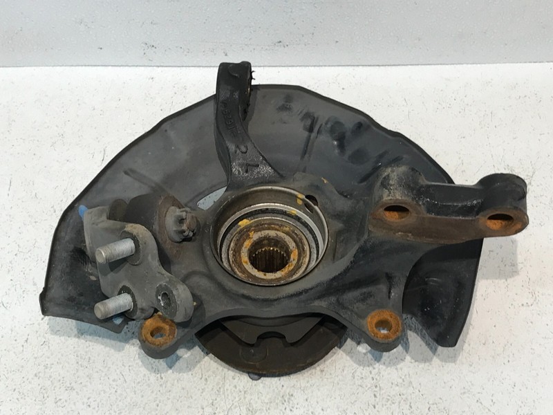 2006 Toyota Avalon Driver Left Front Spindle Knuckle OEM 54K Miles