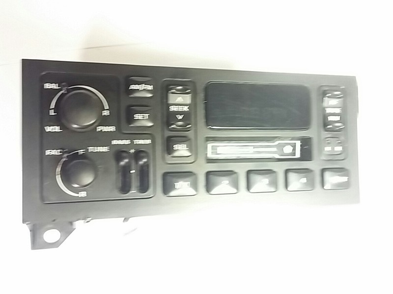 Top P04858556AD Chrysler town country 97 98 99 Dodge Caravanradio casse player