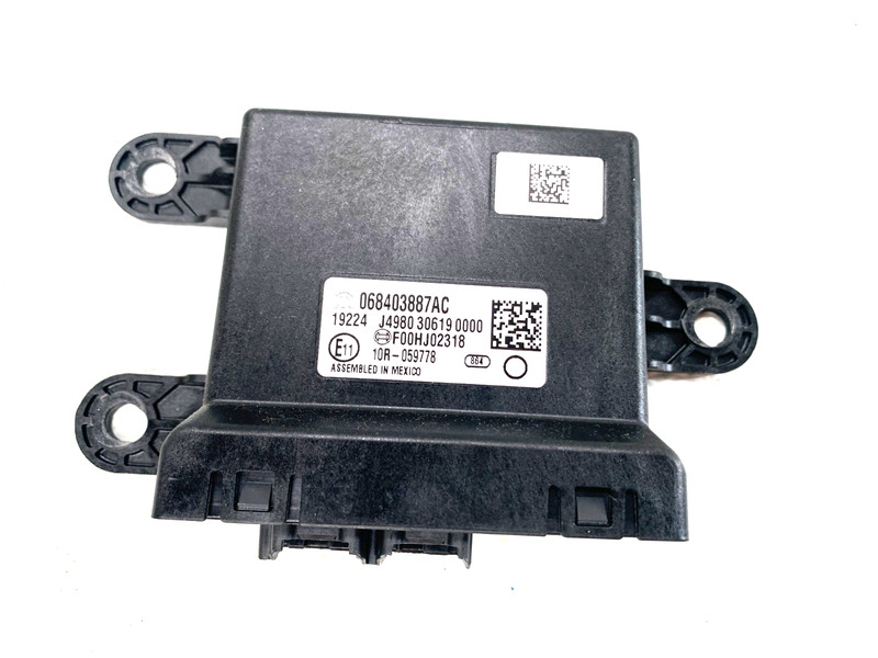 15-22 CHRYSLER 300 PACIFIC GATEWAY COMPUTER CONTROL MODULE OEM #A0.20
