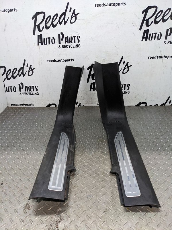 2019 - 2025 CHEVROLET SILVERADO 1500 FRONT PAIR DOOR SILL PANEL OEM 848 1170303