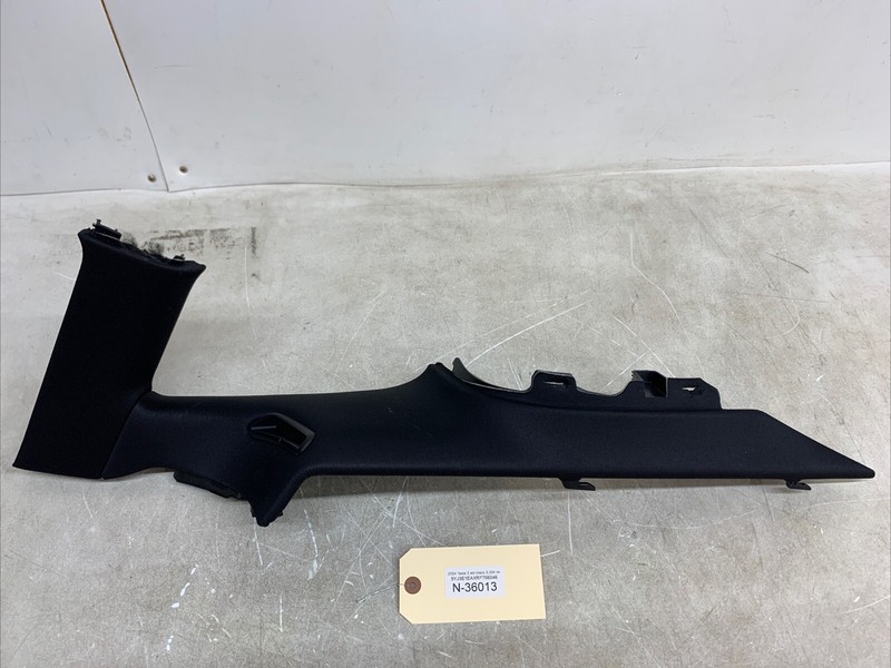 24-25 Tesla Model 3 Right C-Pillar Trim Cover Assembly RH 1867544-20-E 36013 U23