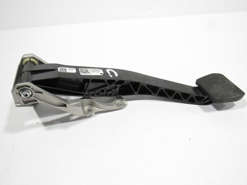 Lucid Air Touring 2023 Brake Stop Pedal W/ Bracket 22-25 ;:O
